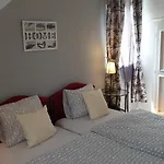 Eden - Garden Apartment *