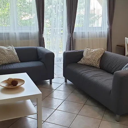 Eden Apartmanhaz 2 *