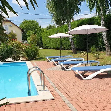 Eden Apartmanhaz 2 Apartment Balatonfured