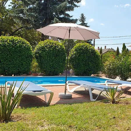 Eden Apartmanhaz 2 Apartment Balatonfured