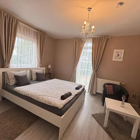 Eden Apartmanhaz 2 * Balatonfüred